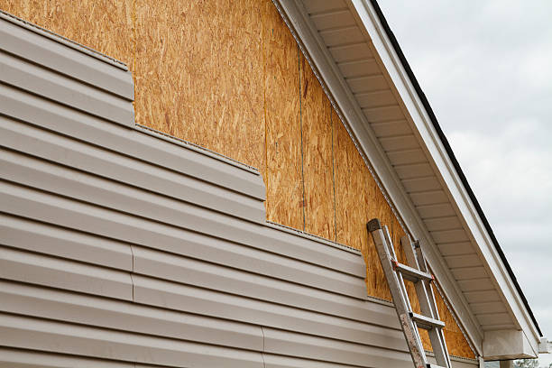 24/7 Emergency Storm Damage Siding Repair experts in Lawn, PA